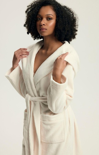 43599 Darlan Vestaglia da donna con cappuccio Henderson crema - morbida, leggera, prima del ginocchio