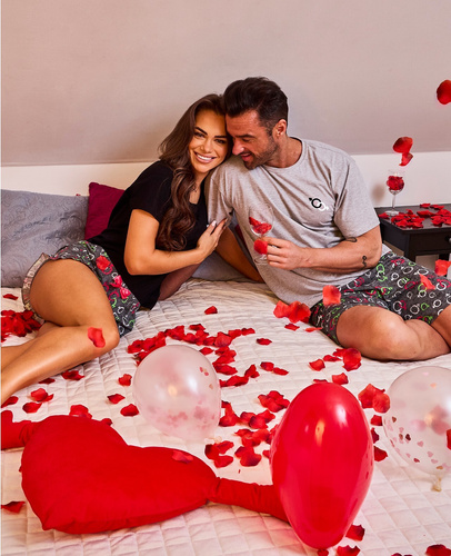 326/206 Pigiama da uomo Cornette Love Symbols - Cotone | Manica corta + pantaloncini | Comfort e stile | Perfetto per San Valentino
