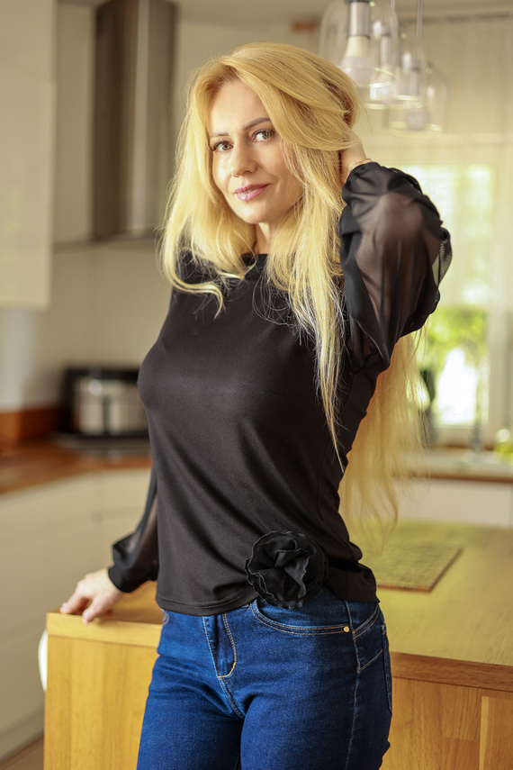 Mirale Freya Blusa Donna in Viscosa con Maniche in Tulle e Collo Alto Elegante - nera