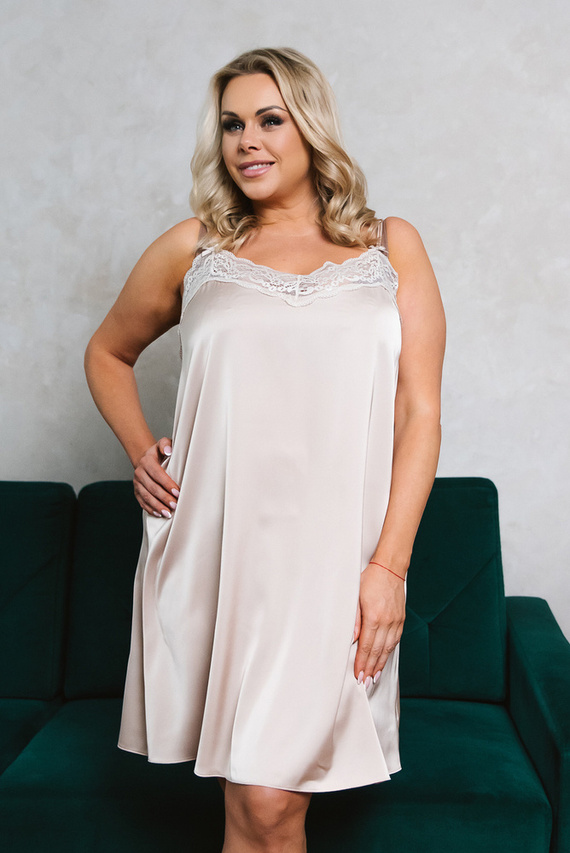 Camicia da notte Touch con cinturino stretto, corta Italia Fashion - beige