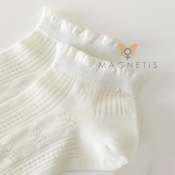 Calzini invisibili donna Magnetis CC-251102 in cotone ecru con motivo delicato