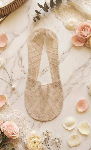 Calze ballerine Magnetis GC-251137 beige in pizzo con silicone ABS
