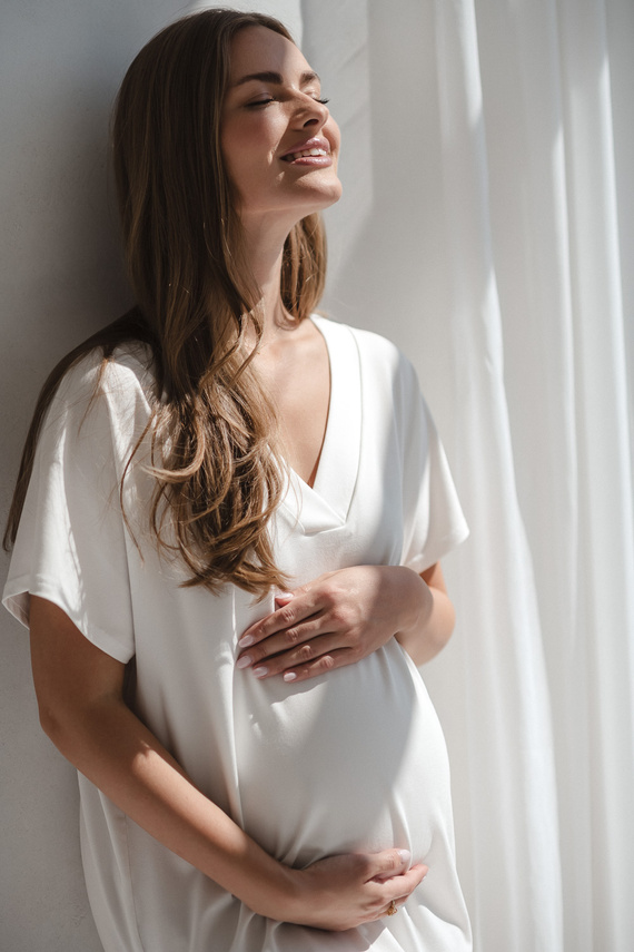 Camicia da notte Moon per gravidanza e allattamento Milk&Love - viscosa crema, oversize | qualità polacca