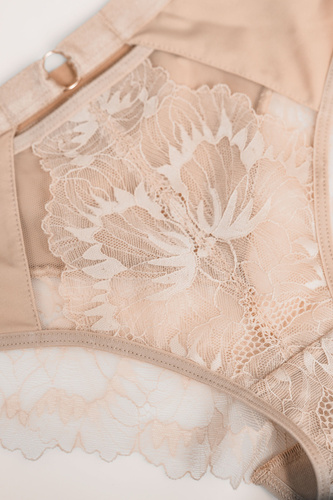 Mediolano Selena 19265 Slip in pizzo beige ad alto comfort