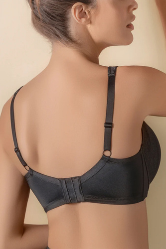 Reggiseno Spacer Mia Selene imbottito con ferretto e pizzo nero