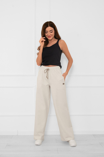 Pantaloni lunghi da donna Caro beige - pantaloni eleganti e alla moda in un colore alla moda