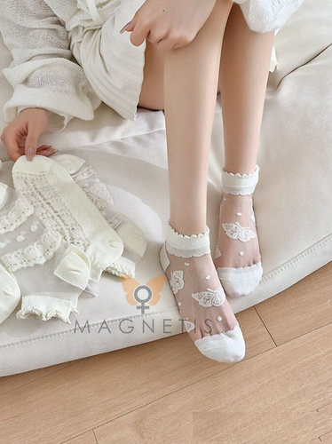 Calzini donna in cotone Magnetis CC-251106 ecru con motivo delicato