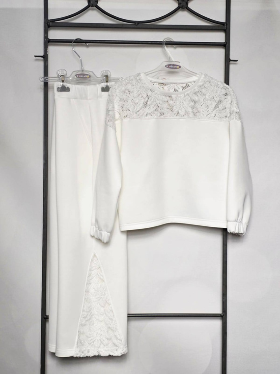 Completo Eliza Bambarillo crema con pizzo per ragazze