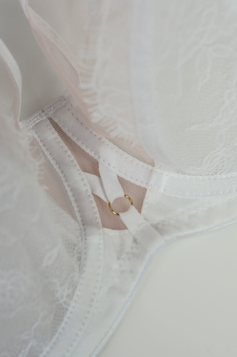 Mediolano Pure Plunge 19260 reggiseno plunge bianco con pizzo e tulle