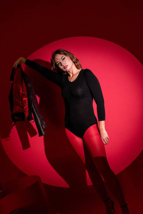 805 Chloe Body a maniche lunghe da donna di De Lafense - nero