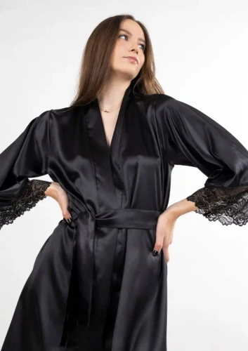 Asteria Podomka Dkaren nero - raso con pizzo, elegante e sensuale